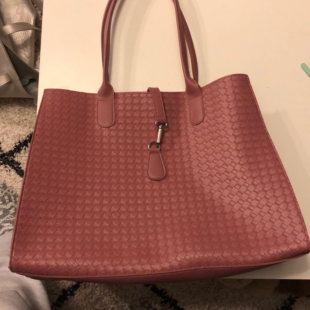 Pink tote